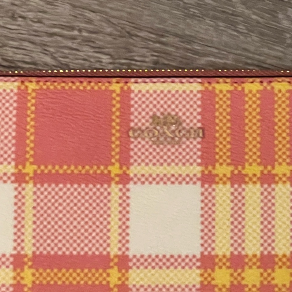 New Coach wristlet 4x 6 wallet